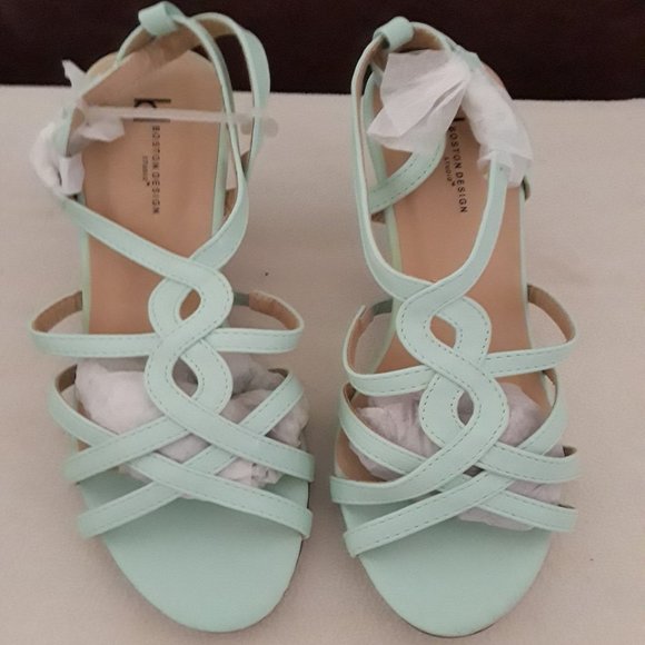 Chadwicks Shoes - CHADWICKS BOSTON DESIGN SWIRL-FRONT LOW HEEL PUMPS SIZE 9 NIB